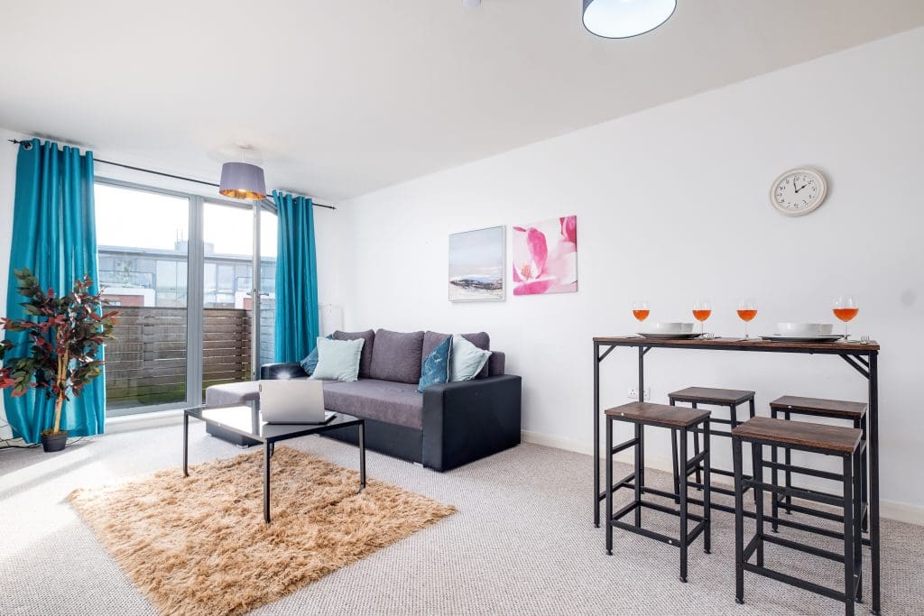 2 Bedroom(3 Beds), 2 Bathroom Apartment, Birmingham, England, UK.