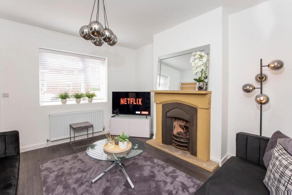 3 Bedroom, 1 Bathroom House – York, North Yorkshire, England, UK