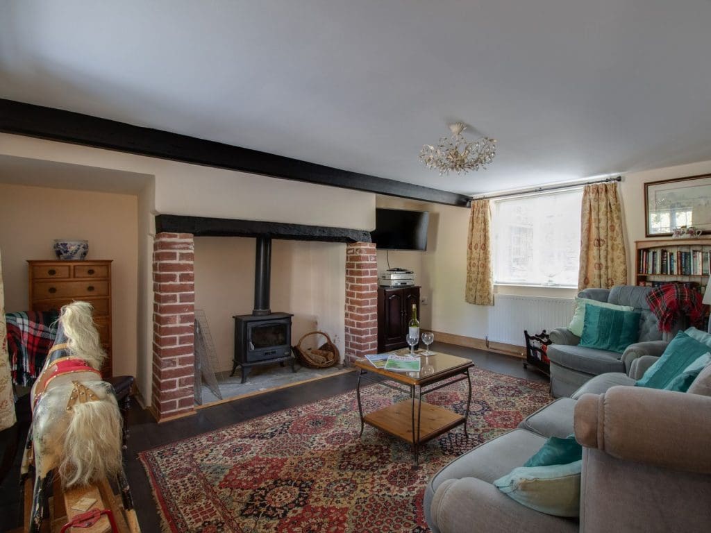 3 Bedroom (3 Beds), 2 Bathroom – Weymouth, Dorset, UK