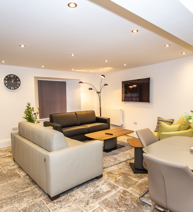 2 Bedroom, 2 Bathroom Apartment – Plymouth, Devon, England, UK