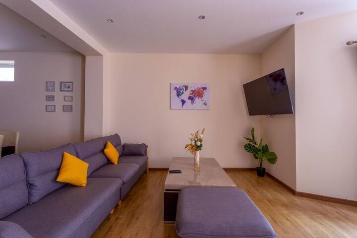 2 Bedroom (3 Beds), 2 Bath – Bournemouth, Dorset, England, UK