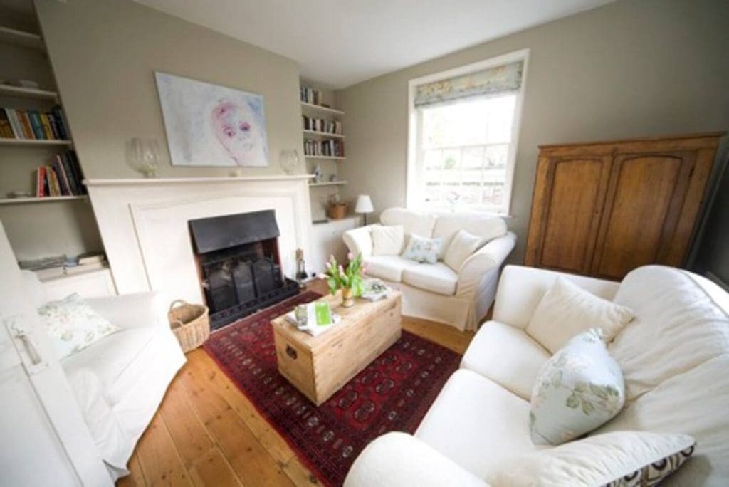 4 Bedroom (6 Beds), 2 Bathroom House Located In Uckfield, East Sussex, England, UK