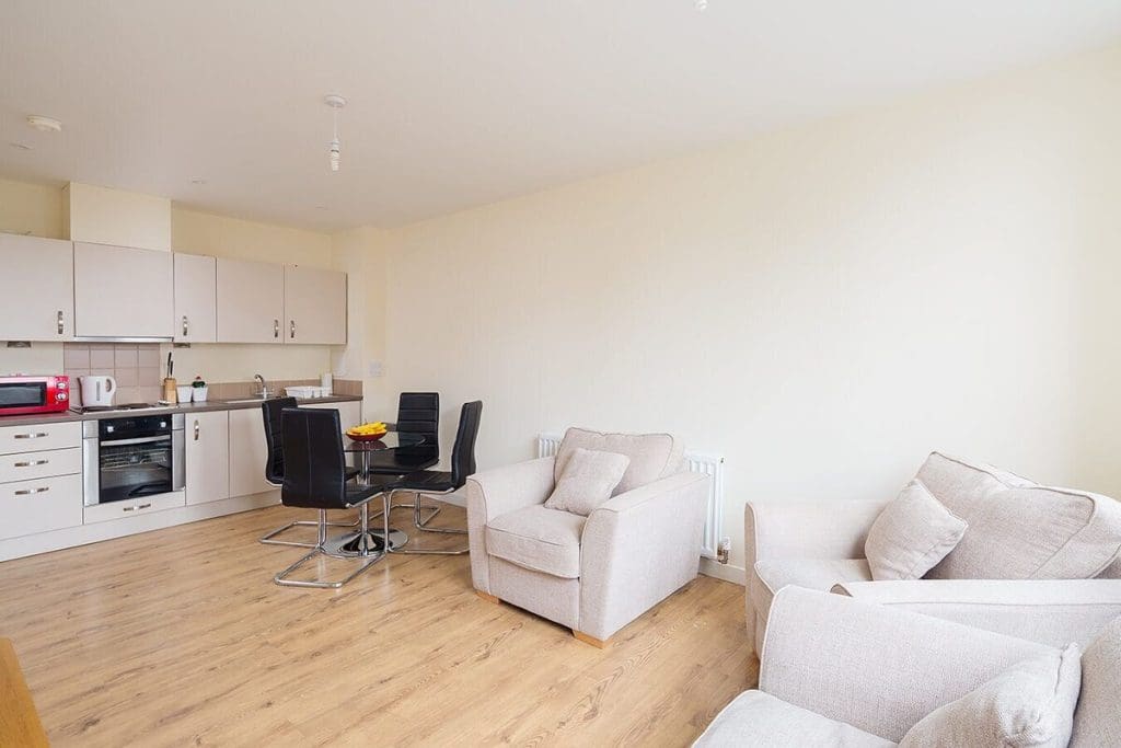 2 bedrooms (4 beds), 1 bath apartment in Maidstone, Kent, England