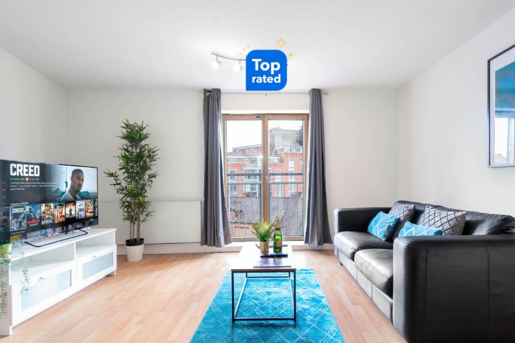 2 Bedrooms (2 Beds), 2 Bath – Birmingham,  West Midlands, England, UK