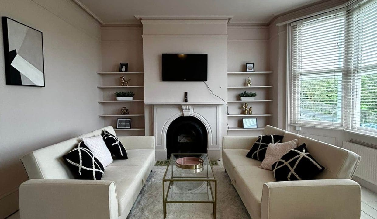 eda21376-ed10-4ab7-bdce-e8c52e74cd70