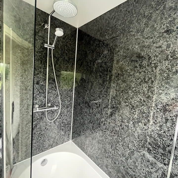 09e7371a-5bd4-425a-9d9f-d5215048e335[1]