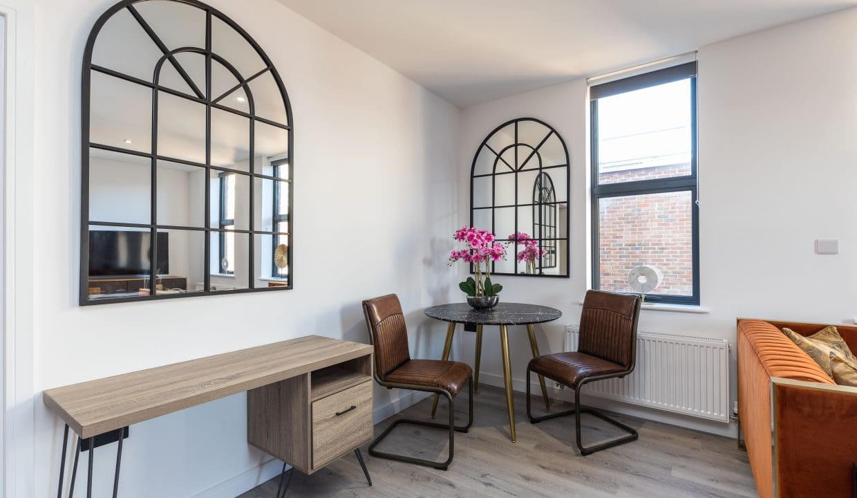 dining area: work space