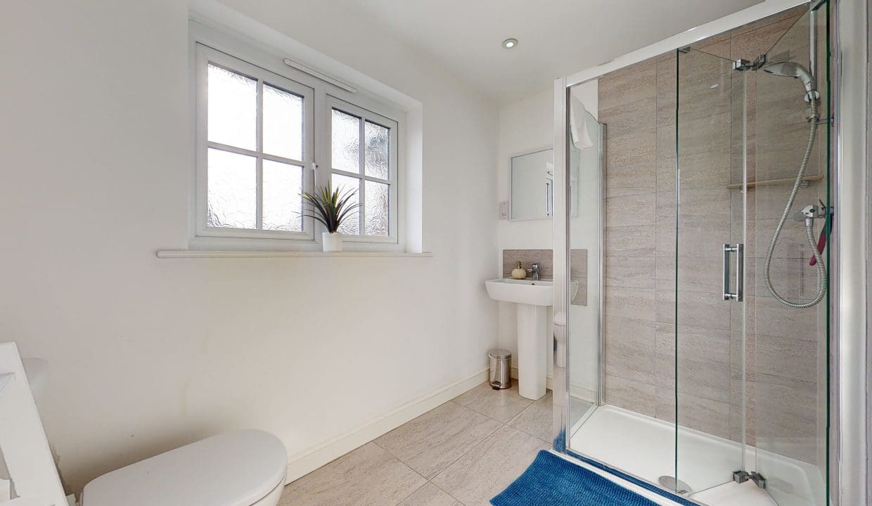 25-Grayling-Ave-10112023_074944