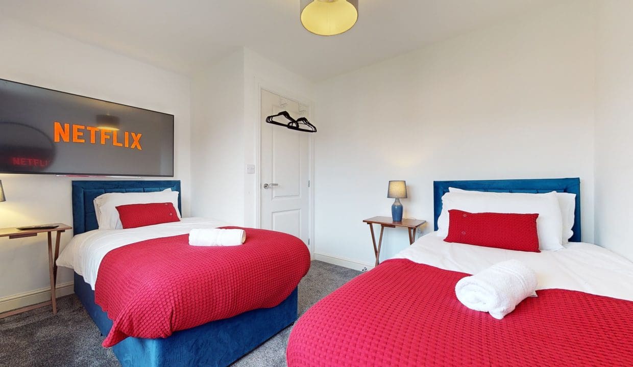 25-Grayling-Ave-10112023_075219