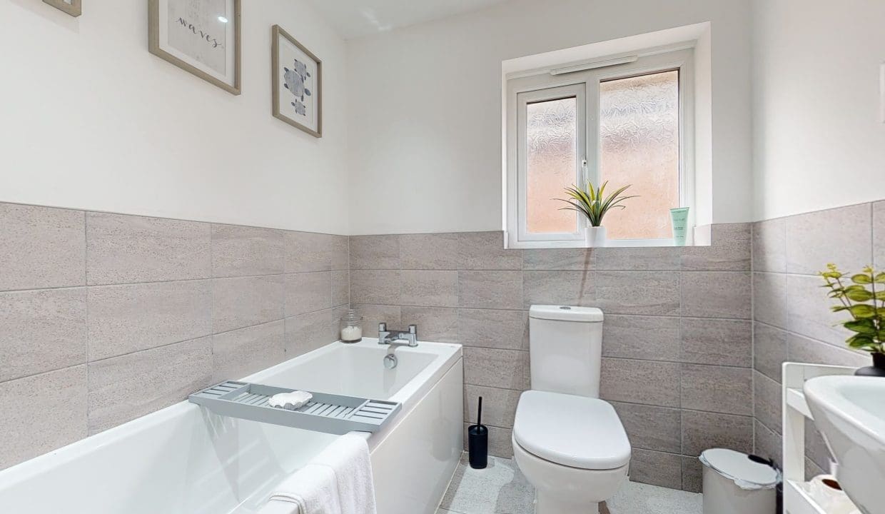 25-Grayling-Ave-10112023_075258