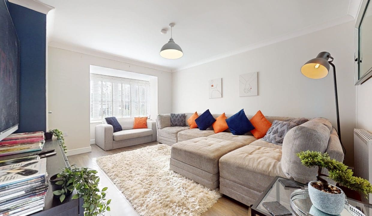 25-Grayling-Ave-10112023_075631