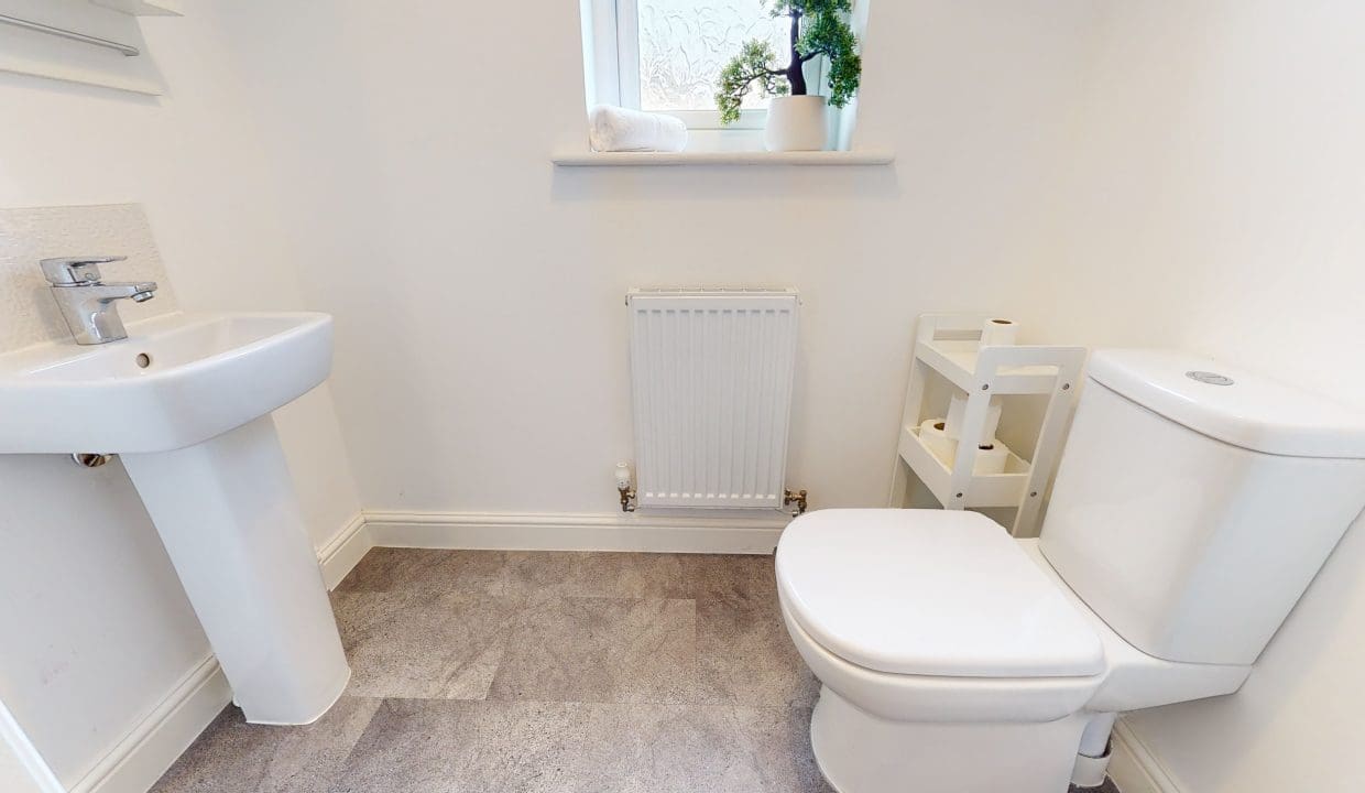 25-Grayling-Ave-10112023_080151