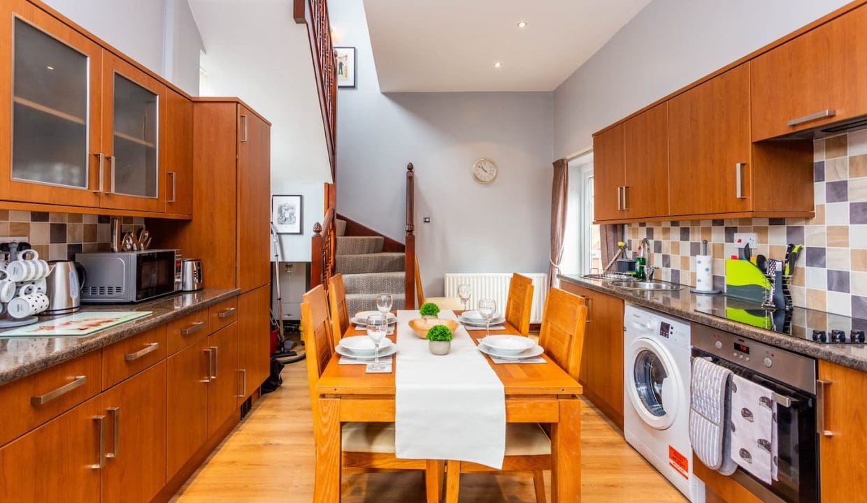 38430985-9406-4ffe-8549-41460cf1d216[1]