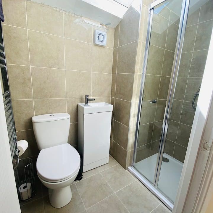 eb1740a7-40e4-4683-b43c-81d5065693bf[1]