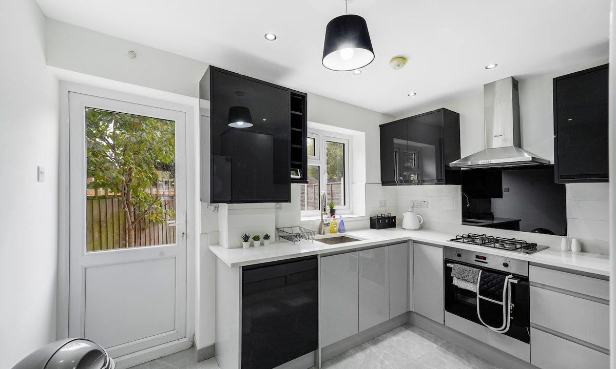 mzwqxqoi1rtzybdxpeaw[1]