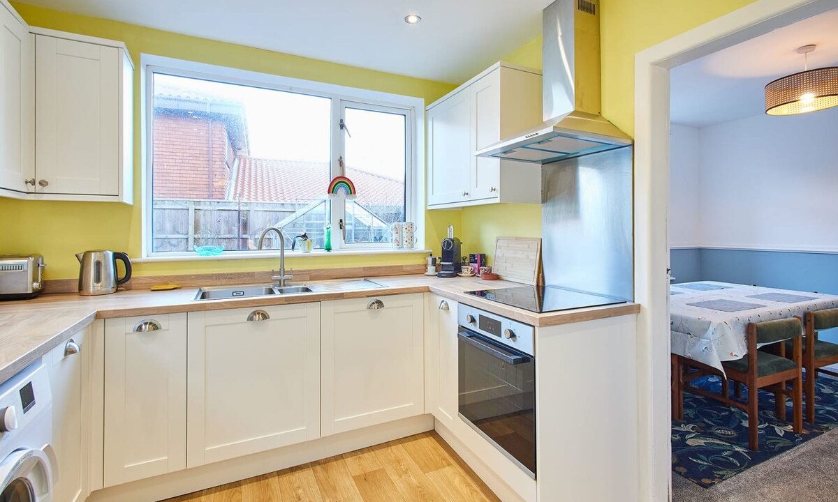 original_1072354110436534414_1823856471[1]