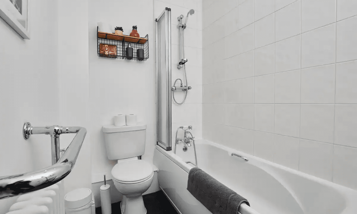 2cb9de87-9b29-47cf-97ef-459956ddfb06