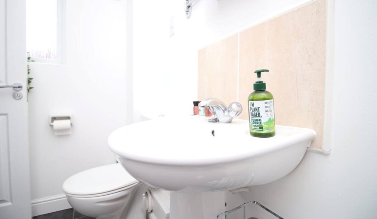 f9cebb0f-eeb3-485e-885f-e6bb3f2bb9c7