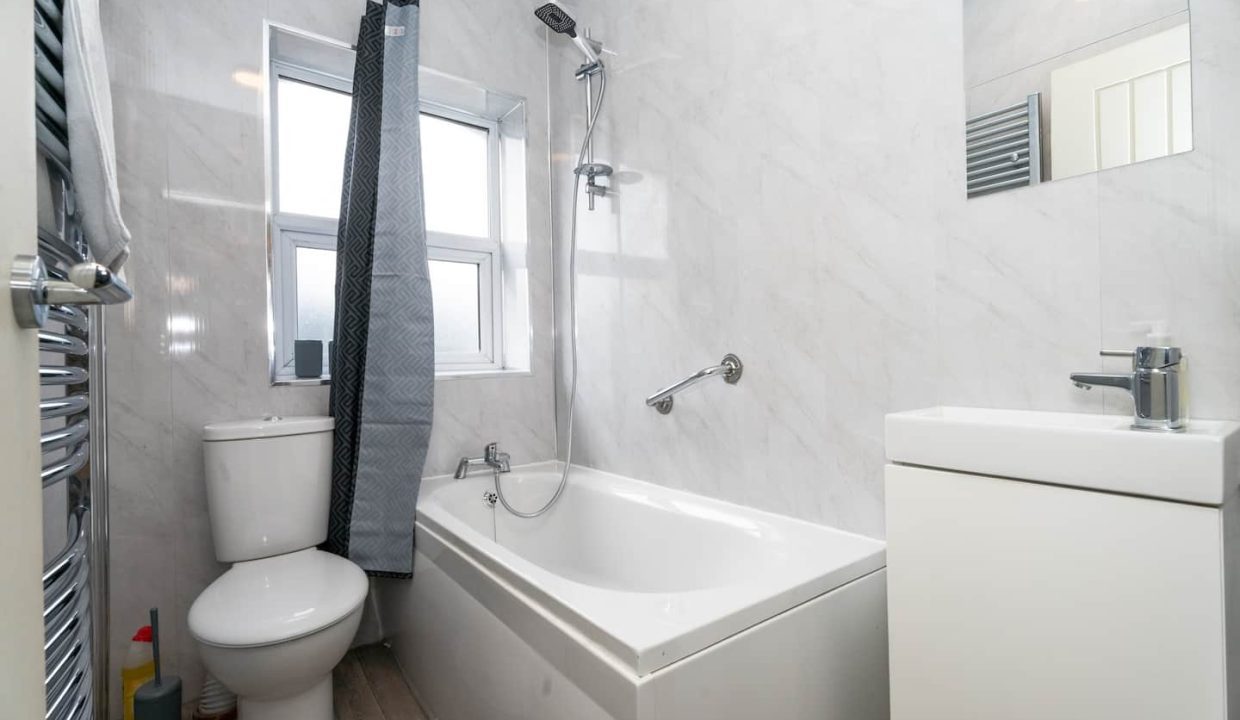 5a99f7be-8f36-413f-b4c9-2e3769a7ef79[1]