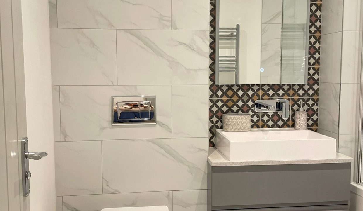 WhatsApp Image 2024-05-25 at 10.41.44 (1)