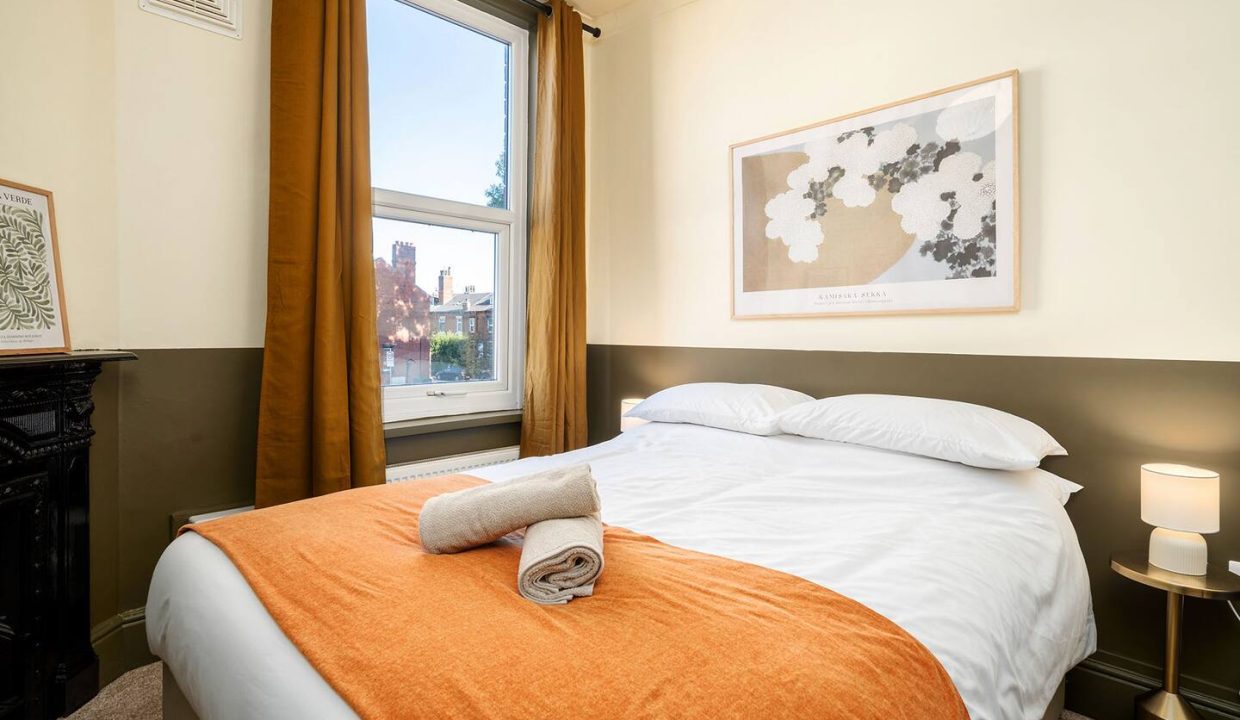 ee37f1ff-7503-4212-9ef0-019583f3d24e[1]