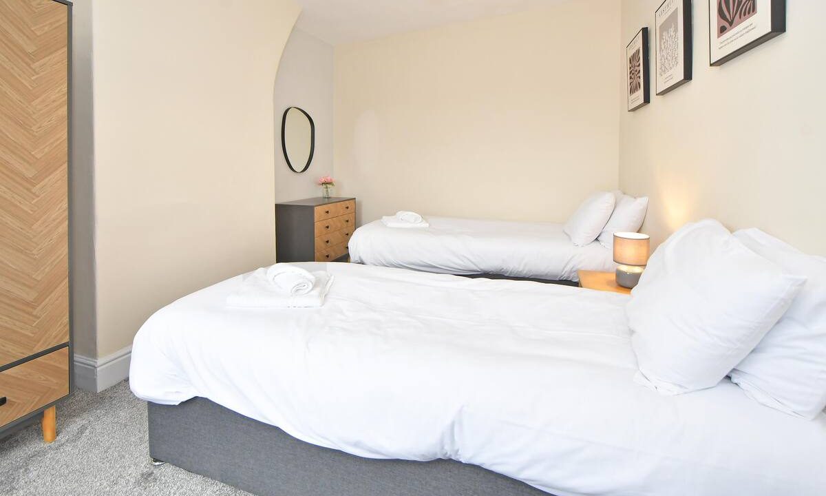 24fb80e0-0312-4f59-9e30-fed19d003876