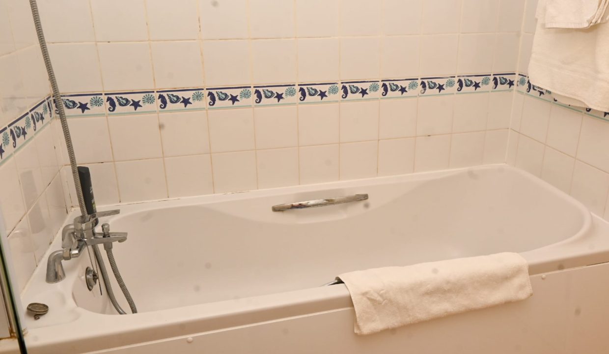 WhatsApp Image 2025-04-29 at 20.04.52 (15)