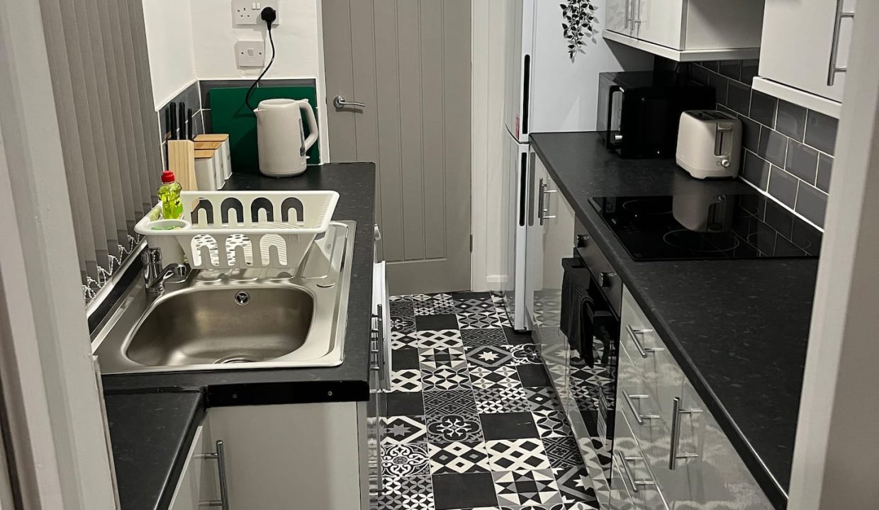 d2a5e3dc-824b-4a5b-b3d0-7269685a3afe[1]