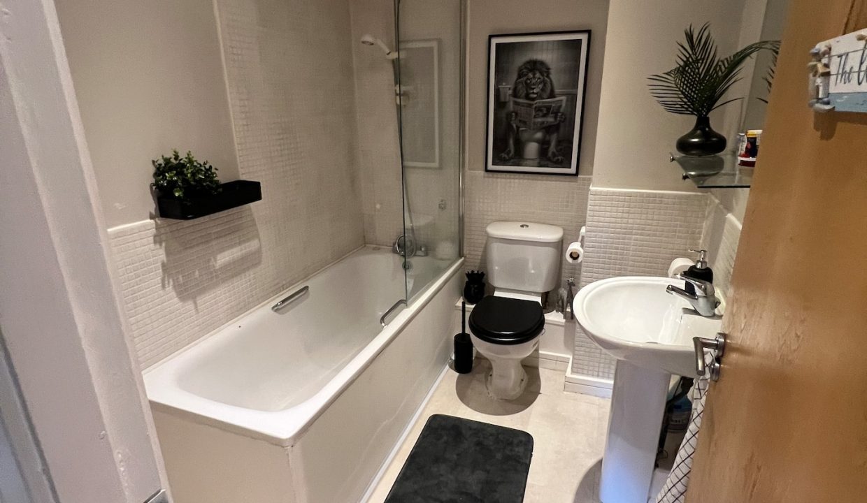 45195921-1aa3-4d28-a92a-9c4106533800[1]