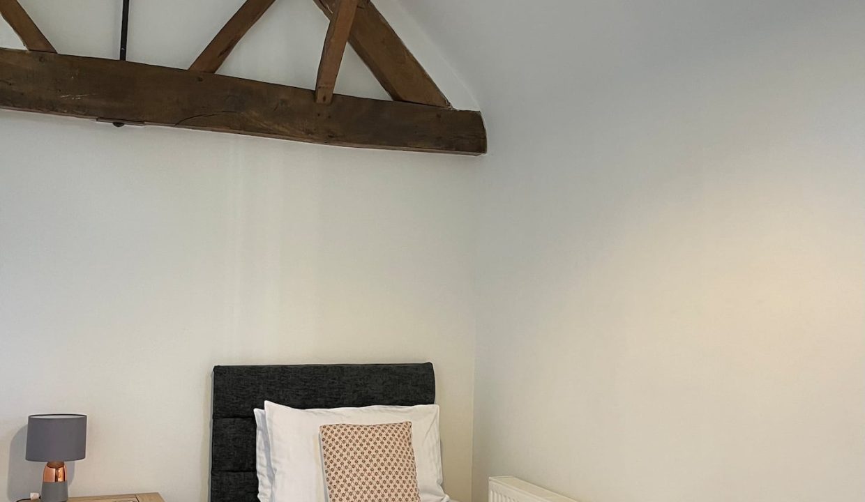 dbc35e25-c4ea-4494-84fb-ebe35eb1d8d0[1]