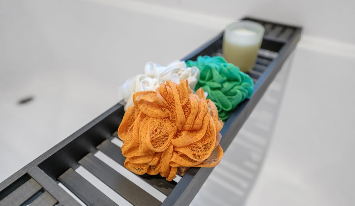 111 radfod blvd-hi-37