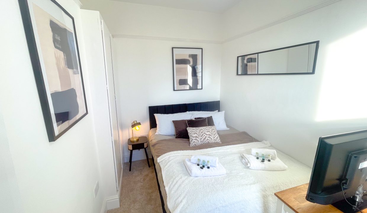 49045857-57E8-4A67-866D-938EFD01C61B