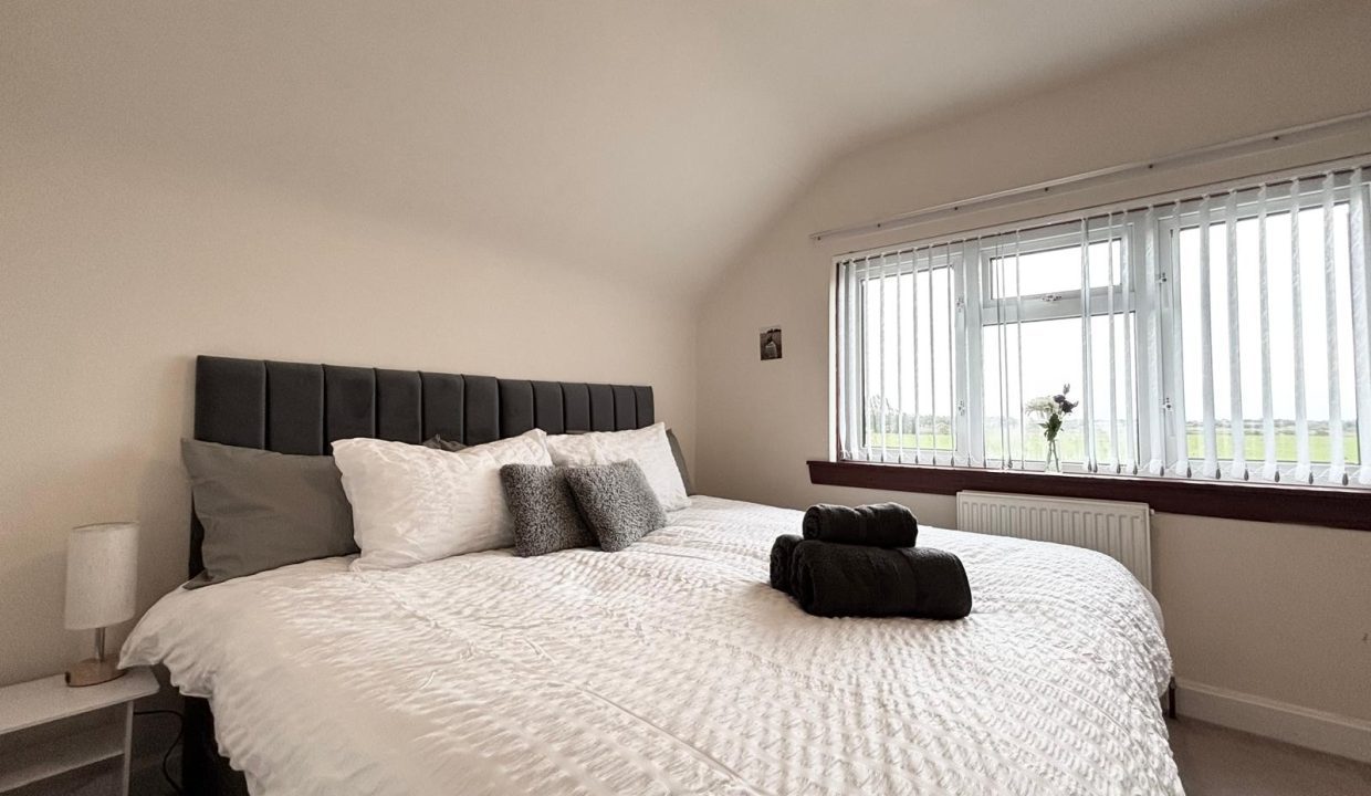 PHOTO-2025-10-05-10-25-41 4