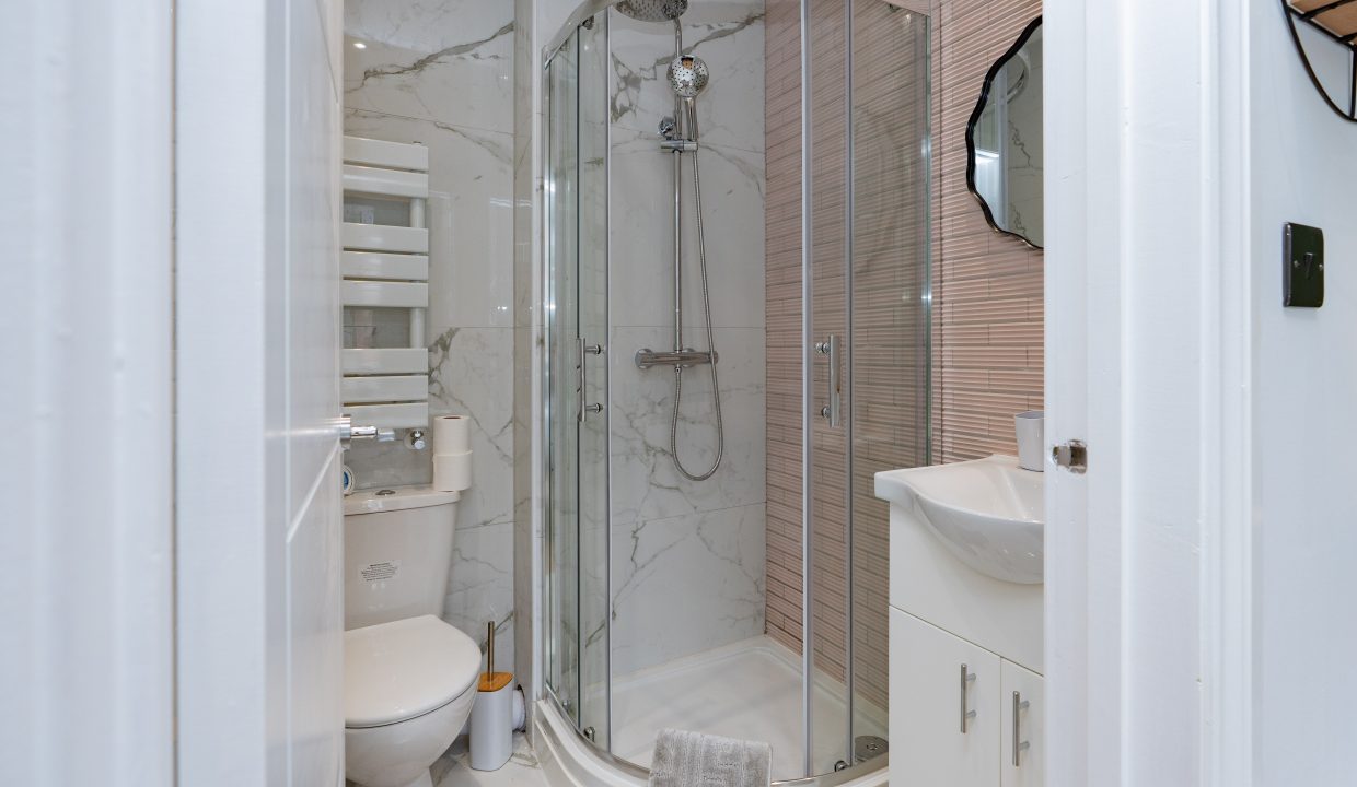 19 Essex Rd Bognor-7405602