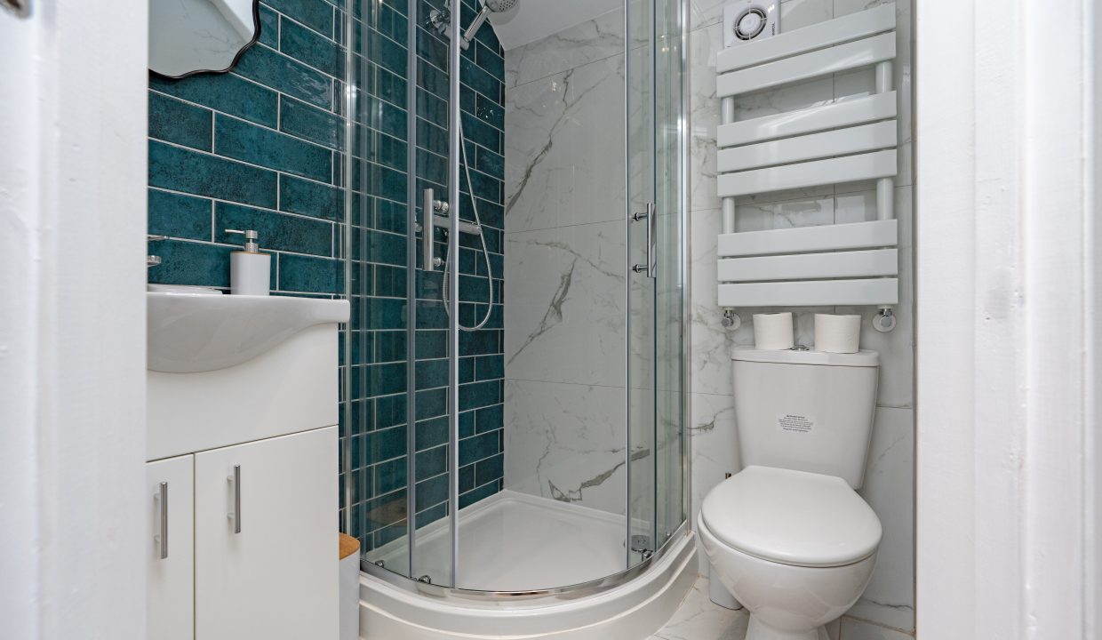 19 Essex Rd Bognor-7405873