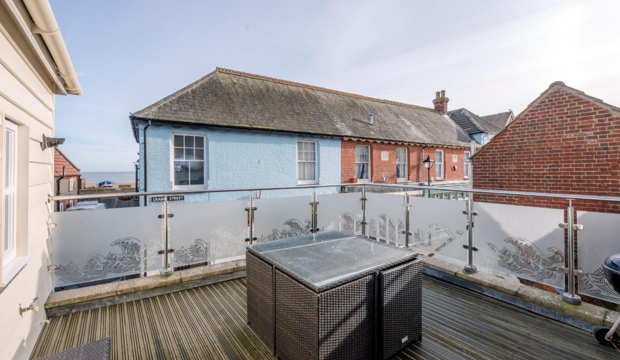 5dcf1a543733cc2c0237912ace456954-full