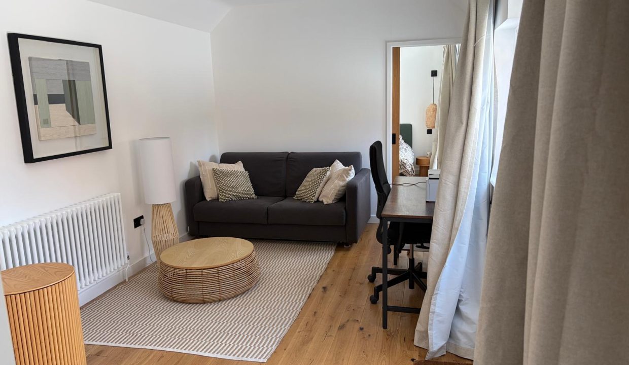 9c03bfbb-8e47-4fc2-802a-f88289d14dbc