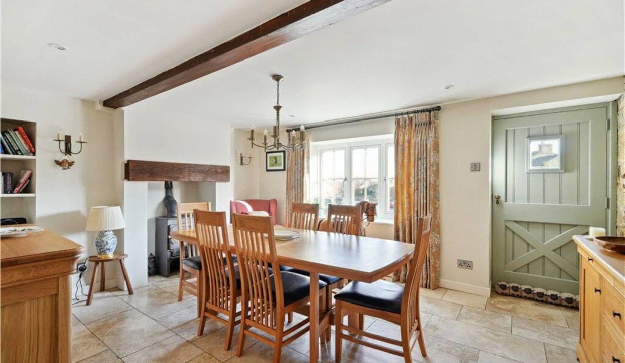 adcf98b4-b93c-4212-8396-b1078176bd09[1]