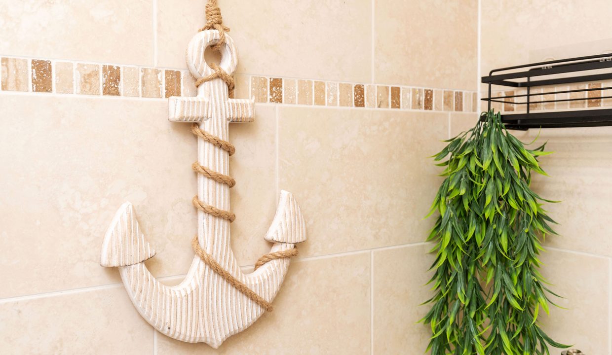 bathroom-tiles-canterbury-road