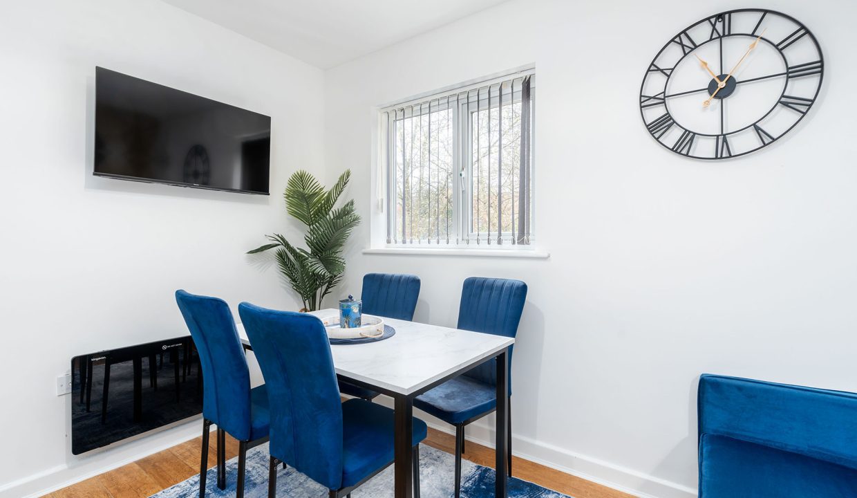 modern-dining-table-canterbury-road