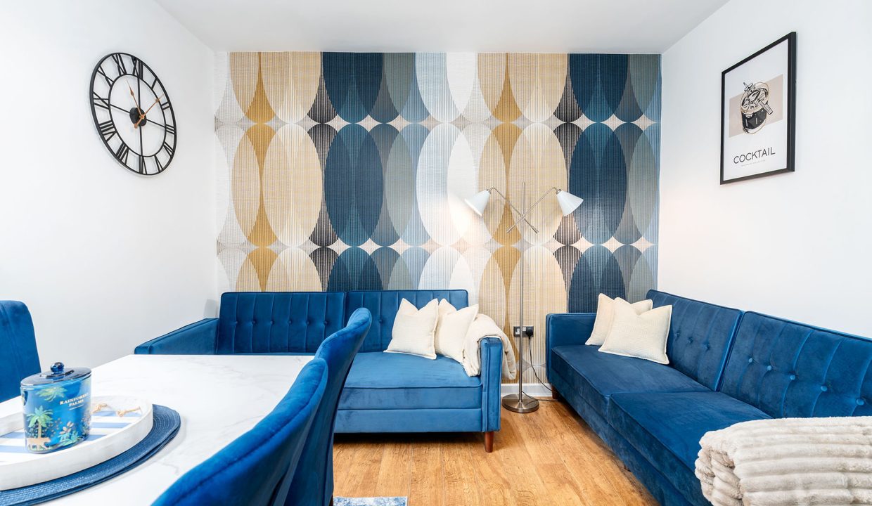 open-plan-dining-and-living-area-comfy-stays-for-you