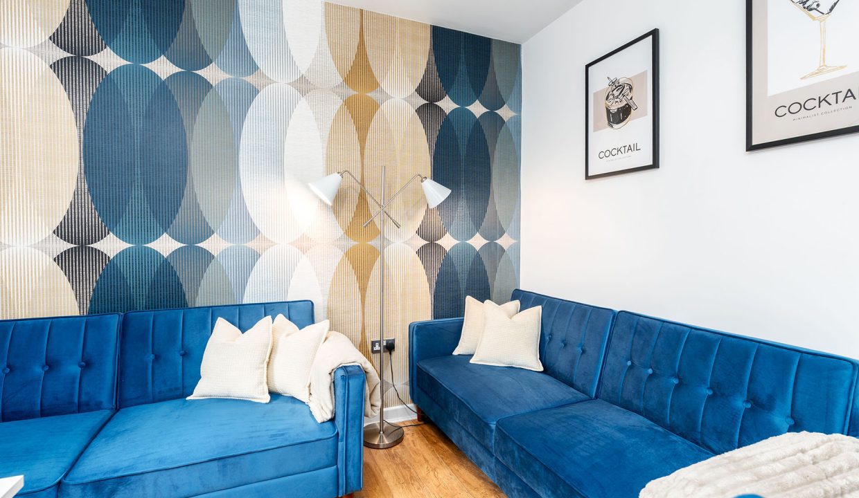 sofa-area-serviced-accommodation