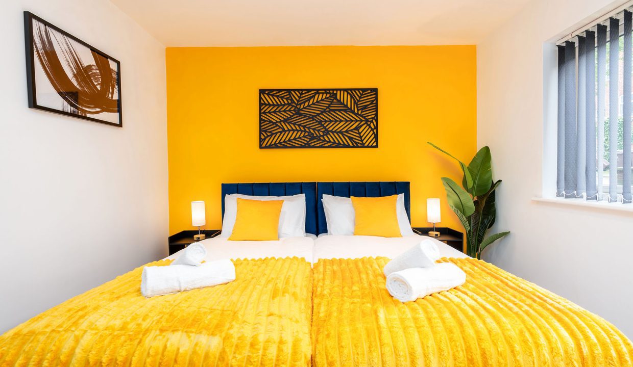 twin-beds-comfy-stays-for-you-contractor-booking